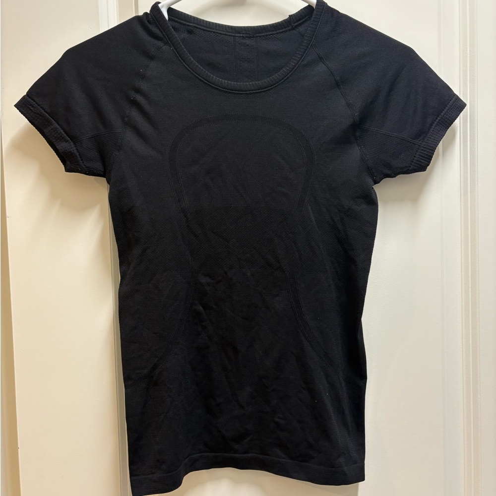 Lululemon Ebb to Street Short Sleeve Shirt – Black, Size 2